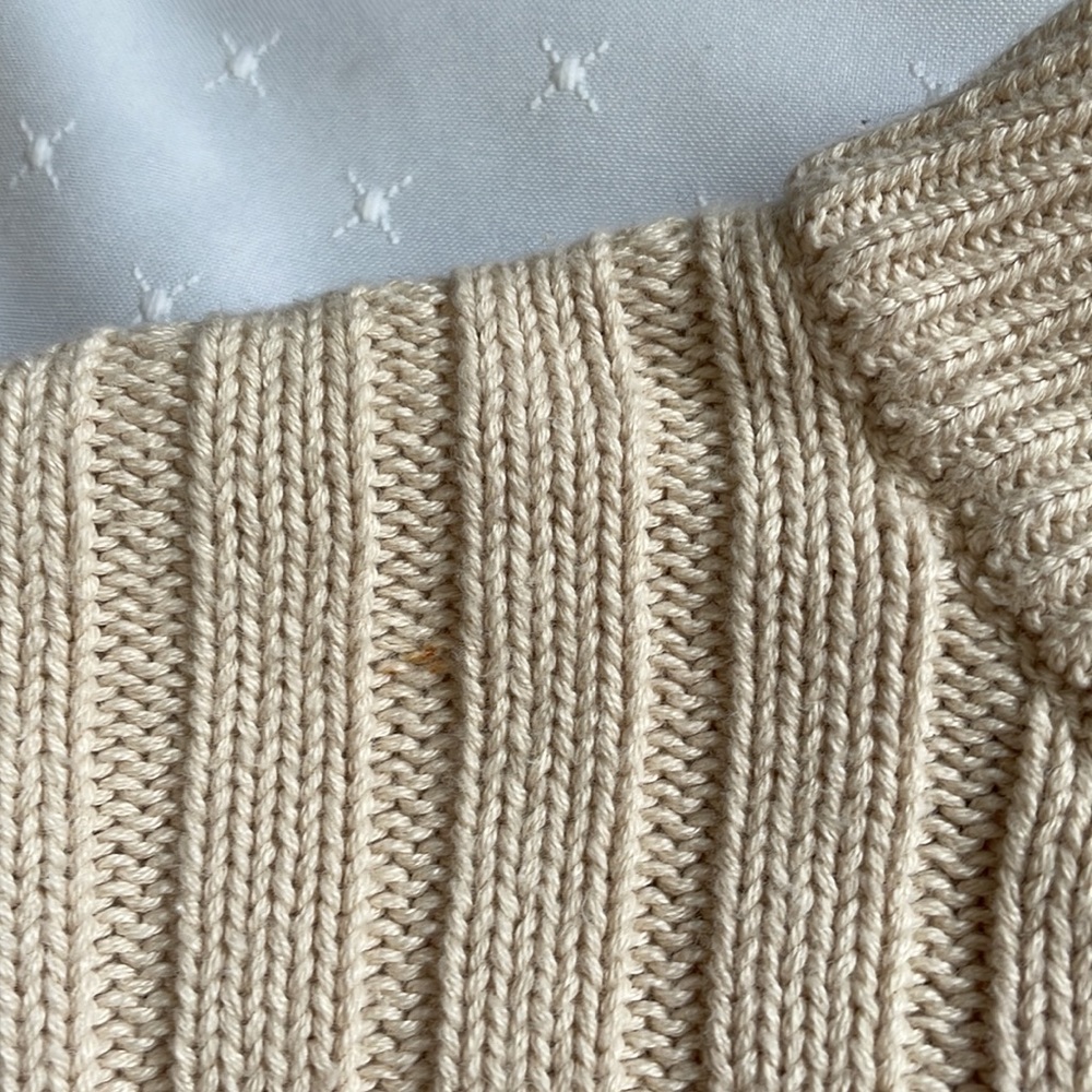 La Hearts 90s inspired Wide Ribbed Cropped Sweater - Picture 3 of 8